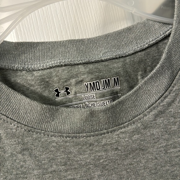 Under Armour Heat Gear Captain America Loose Shirt Youth Medium Gray UA - Picture 2 of 10